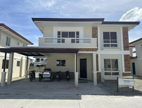 3-bedroom with 3-bathroom single attached house for sale in Pampanga