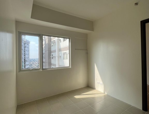 RFO Corner Unit 2 Bedroom 48sqm in Sta. Mesa Manila - RESERVE NOW & GET FREE AIRCON!