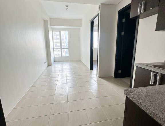 400k DP - 1BR Ready for Occupancy connected to MRT-Boni Station