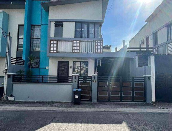 Pre-Owned 3-bedroom Duplex House For Sale in Imus Cavite