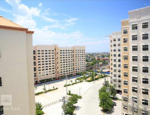 40.00 sqm 1-bedroom Condo For Sale in Pasig Metro Manila Cambridge Village