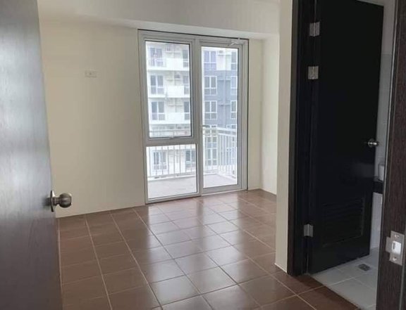 Rush move in Condo in Pasig Ortigas MAKATI BGC Mandaluyong