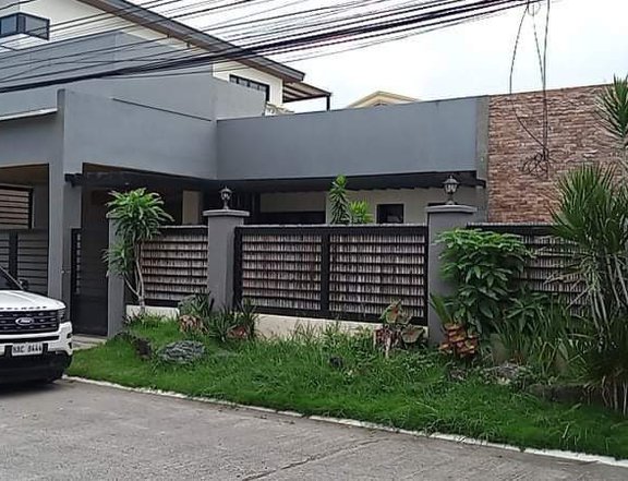 4-bedroom Single Detached House For Sale in Parañaque Metro Manila