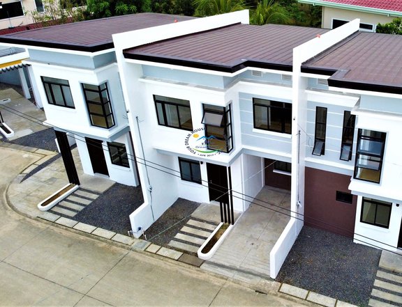 PRE-SELLING & READY FOR OCCUPANCY: 3-bedroom Townhouse for Sale in Estaka, Tunghaan, Minglanilla