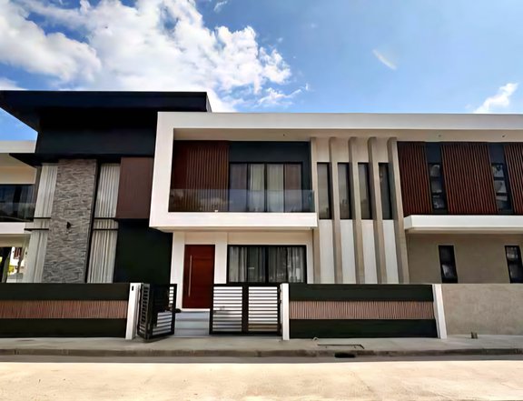 BRAND NEW MODERN HOUSE FOR SALE IN MABALACAT PAMPANGA NEAR CLARK