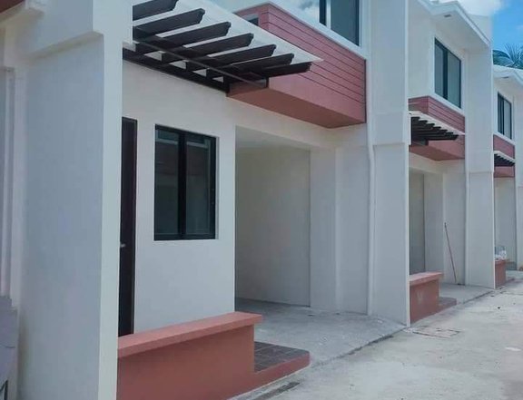 4-bedroom Townhouse Rent to own in Pajo Lapu-Lapu (Opon) Cebu