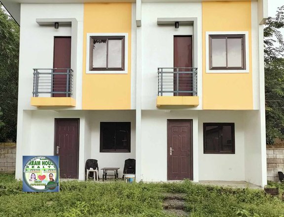 Affordable 2Bedrooms Townhouse Complete Furnished