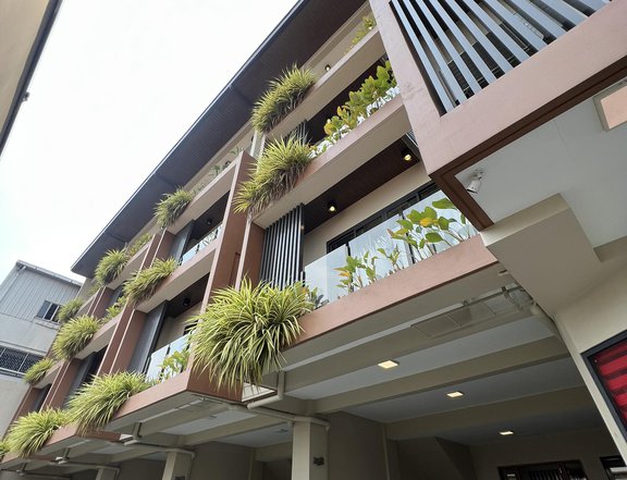 Fully furnished High end Townhomes in Cubao Quezon city