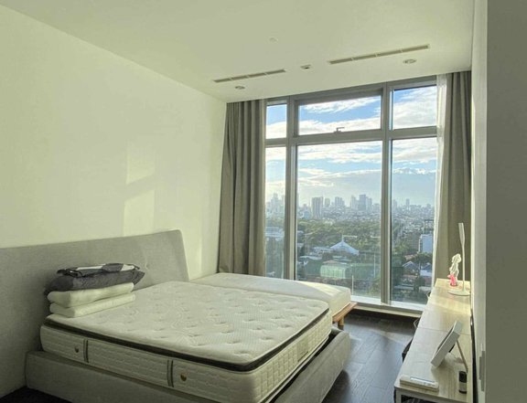 For Sale Condo In Trump Tower Makati