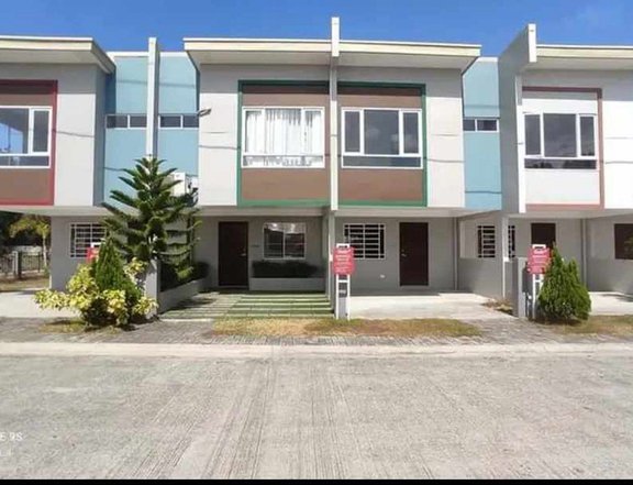 Discounted 3-bedroom Townhouse For Sale in Imus Cavite