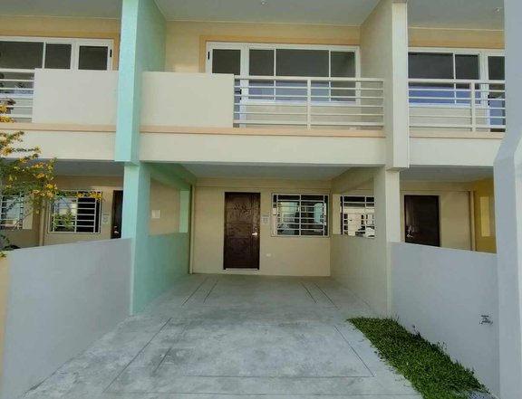 3-bedroom Townhouse For Sale in Tanza Cavite