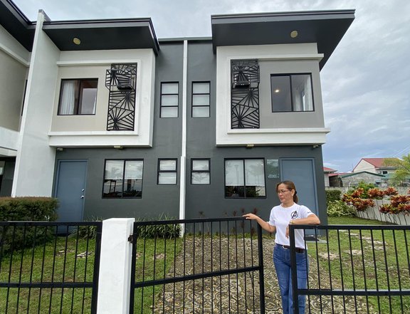 3-5 bedrooms, 2 toilet and bath Townhouse for sale in Bulacan