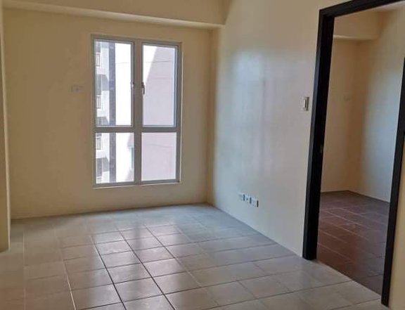 25K MONTHLY 1BR 30SQM RFO RENT TO OWN CONDO NEAR BGC ROCHESTER PASIG