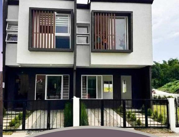 3-bedroom Townhouse For Sale