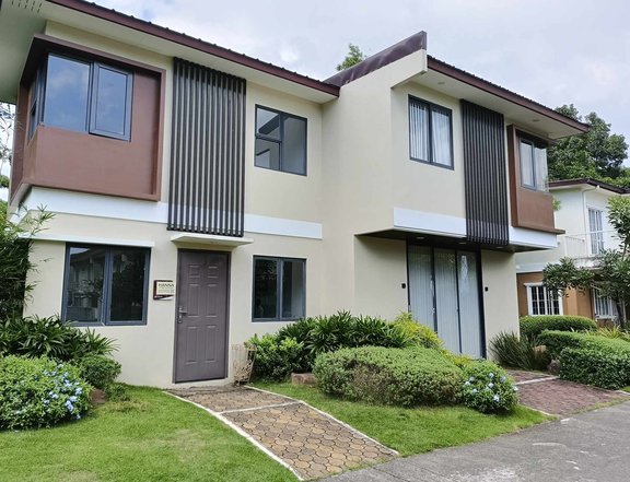 3-bedroom House For Sale in General Trias Cavite ( cash/ Bank terms )