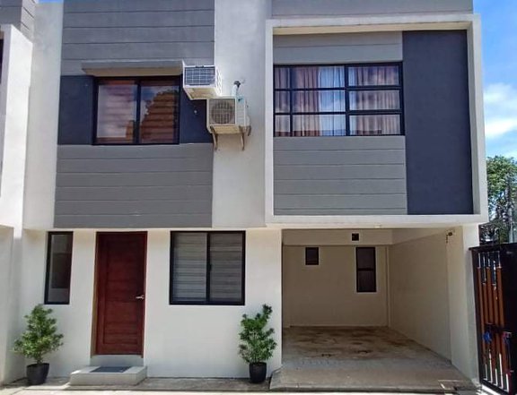 Townhouse 4 bedrooms For Sale in Quezon City