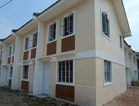 2-bedroom Townhouse For Sale in Naic Cavite