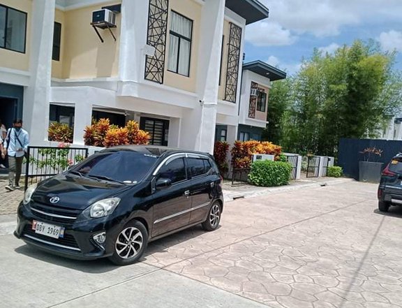 Townhouse for sale in Tanza near SM Trece Martirez City