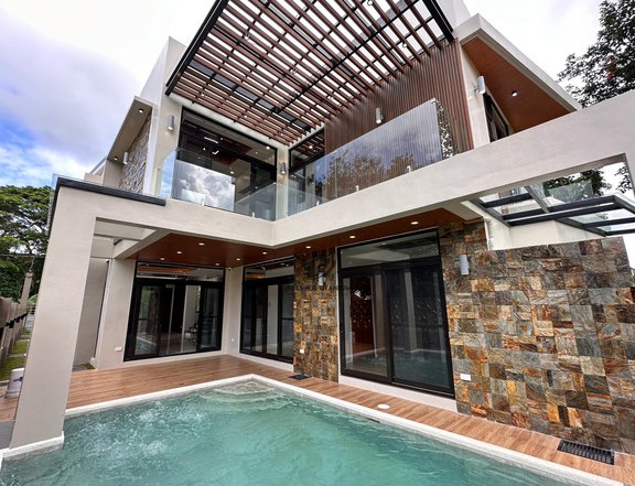 4-BEDROOMS BRANDNEW MODERN HOUSE WITH SWIMMING POOL FOR SALE IN PUEBLO DEL SOL TAGAYTAY