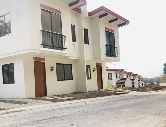 3 bedroom Duplex/twin house for sale in Candelaria Quezon