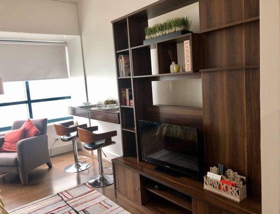 Studio type condo unit for rent in Edades Rockwell