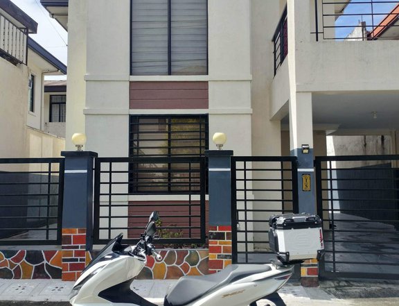 House For Rent 3 Bedrooms with Aircondition near Enchanted Kingdom
