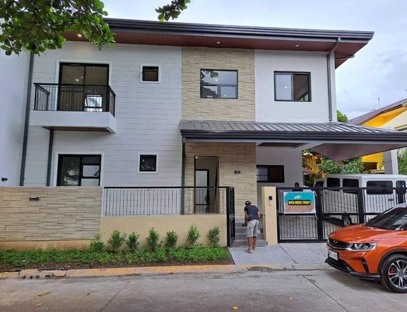 RFO 4-bedroom Single Detached House For Sale in BF Homes Las Pinas