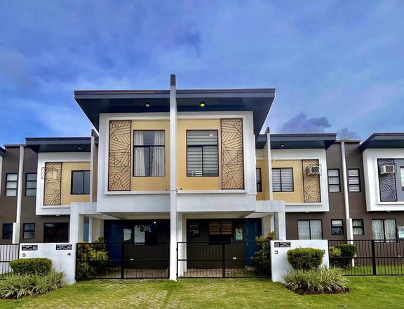2 Bedroom RFO Fully Finished Townhouse