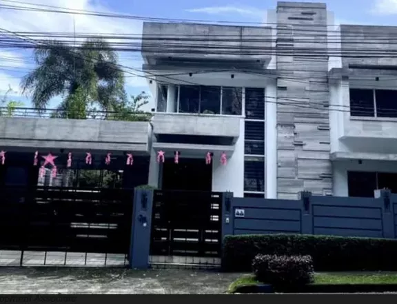 Luxury house for sale in Bel-Air Makati city