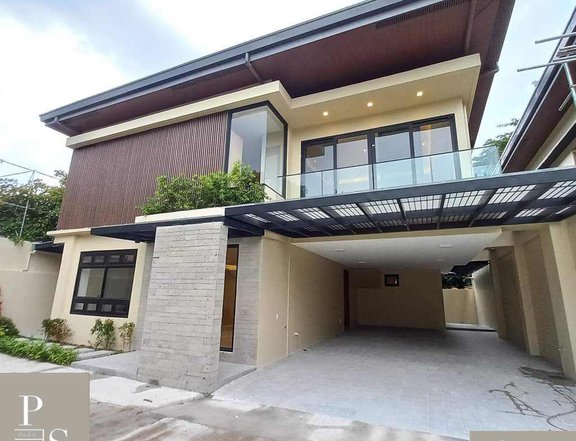 Luxurious 5-bedroom Single House For Sale in Paranaque Metro Manila