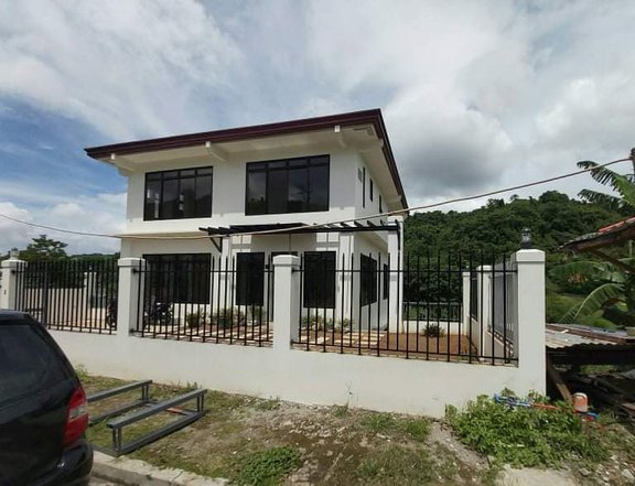 5- bedroom single Detached house for sale in antipolo