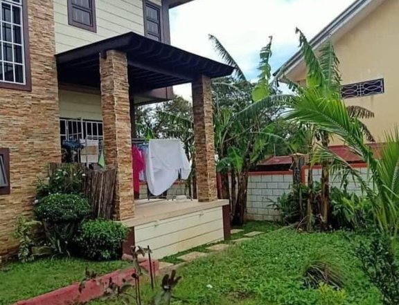 HOUSE AND LOT FOR SALE IN TAGAYTAY CITY