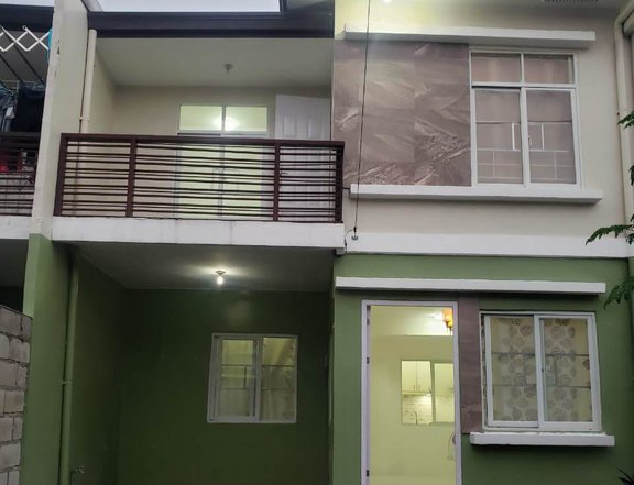 4-bedroom Townhouse For Sale in Cavite General Trias