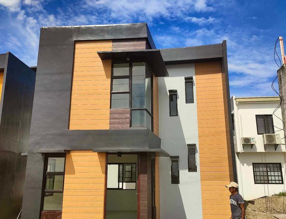 The Grove at The Lakeshore 3 br House Php 3.5M Panipuan, Mexico, Pampanga