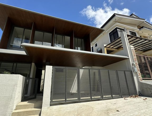 Brand New Overlooking 2 storey Modern tropical themed House in Havila