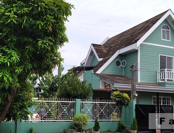 3-bedroom House & Lot with Attic & Wide Lawn Yard for Sale in Pacific Villa 1, Lapu-Lapu City