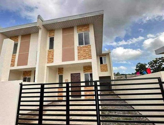 2-bedroom Townhouse For Sale in Padre Garcia Batangas