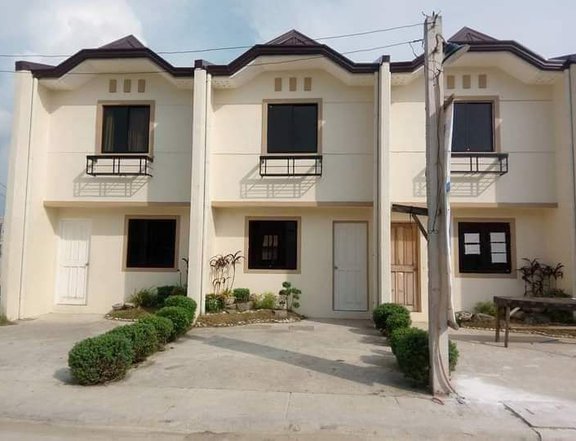 Discounted 2-bedroom Townhouse For Sale in Marilao Bulacan