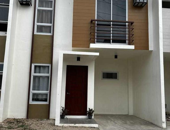 Townhouse for rent, with 3 bedrooms, 2 bathrooms at Velmiro greens bohol