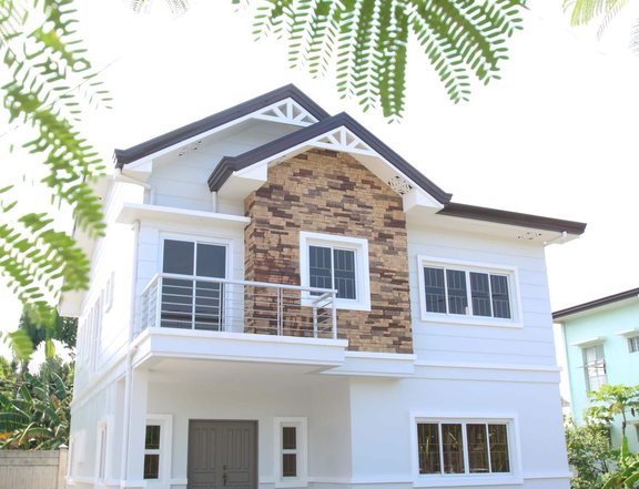 5-bedroom Single Detached House For Sale in Malolos Bulacan