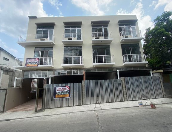 Townhouse for sale in Don Antonio Heights Quezon City