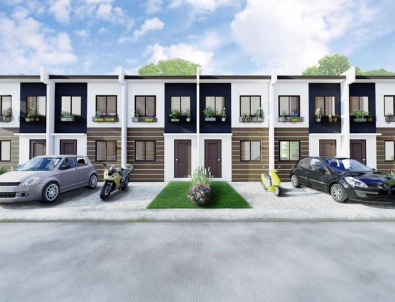 Complete 2bedroom town house with parking in lipa