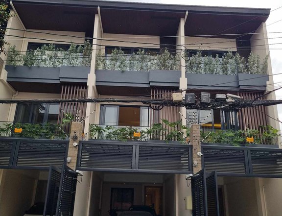 MODERN ELEGANT TOWNHOUSE FOR SALE IN MANDALUYONG CITY