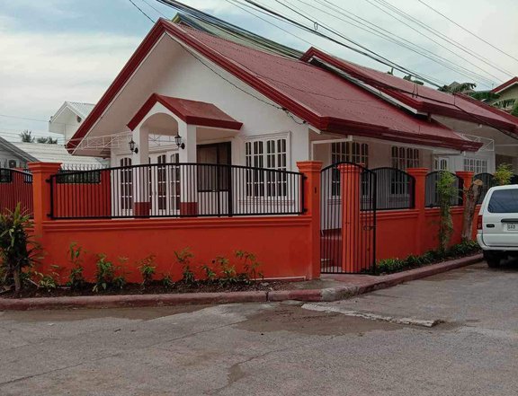 3-bedrooms Bungalow House & Lot for Sale in Ward 2, Minglanilla, Cebu