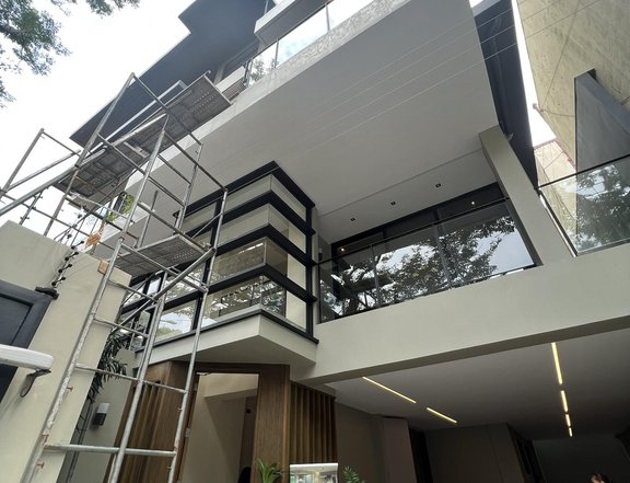 7-bedroom Duplex / Twin House For Sale in Cubao Quezon City / QC