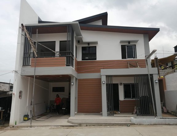 Modern Single Attached In Caloocan City