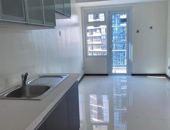 1br ready for occupancy unit for sale in BGC