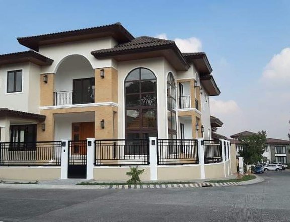 2 STOREY RESIDENTIAL WITH BASEMENT (BRAND NEW) PORTOFINO SOUTH