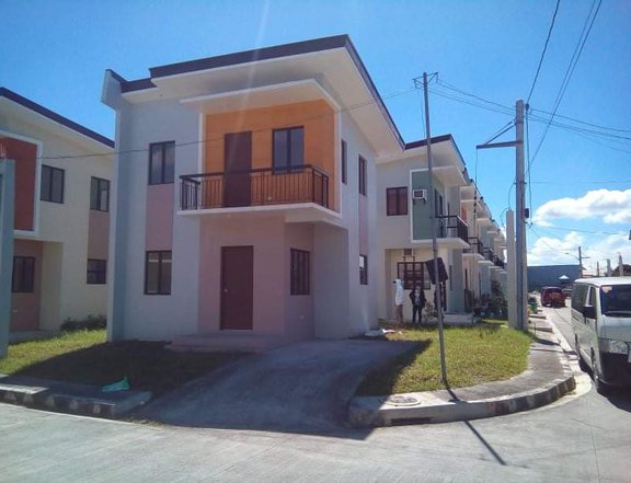 P 559785 spot cash Lipat agad 3 bedrooms Ready for Occupancy Complete