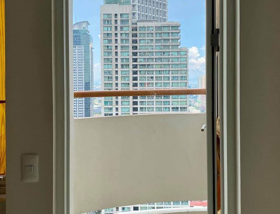 Studio with Balcony for Sale in Zitan Mandaluyong City
